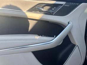 https://vehicle.imgix.net/4426122/0efd114e-7b0d-422a-ae22-280f7350b25d.jpg
