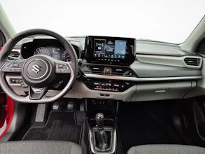 https://vehicle.imgix.net/4426139/efa7567a-2c18-48db-b3c8-fe4cf70d20d9.jpg