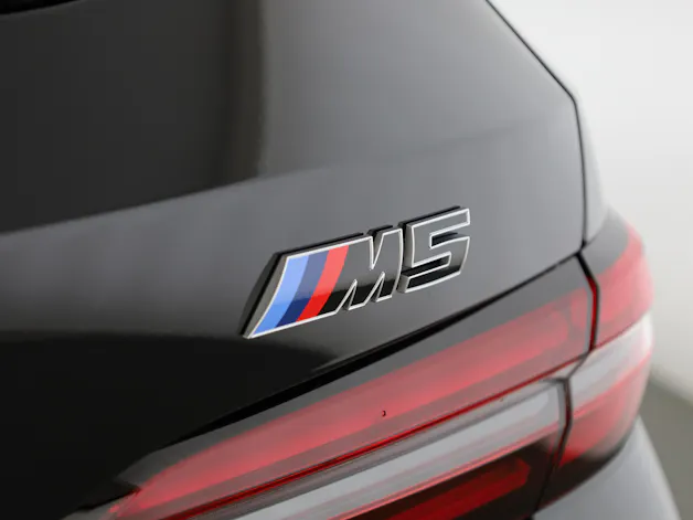 BMW M5 xDrive Touring