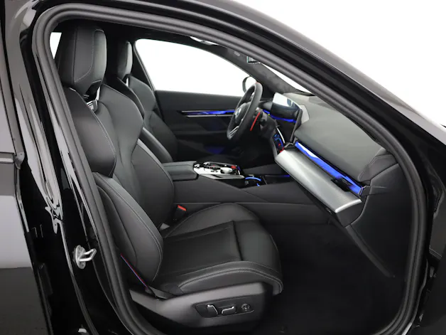 BMW M5 xDrive Touring