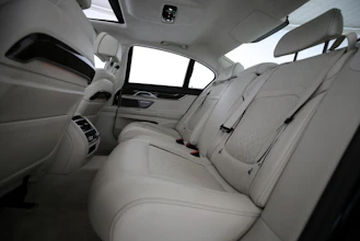 https://vehicle.imgix.net/4426180/7b10f926-06a2-4ad8-806f-6bea4104a6db.jpg
