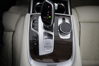 https://vehicle.imgix.net/4426180/976fd327-f348-4cd7-86d5-21e3708ee98f.jpg