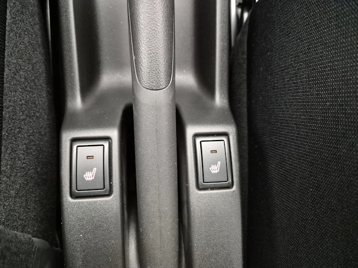 immagine del veicolo SUZUKI SWIFT