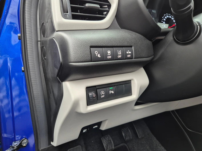 immagine del veicolo SUZUKI SWIFT