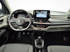https://vehicle.imgix.net/4426203/6377993a-a002-47e2-843d-b8a1f5628f56.jpg