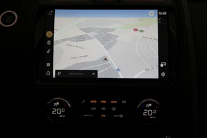 Fahrzeugbild JAGUAR E-Pace 1.5 T 300e R-Dynamic S AWD