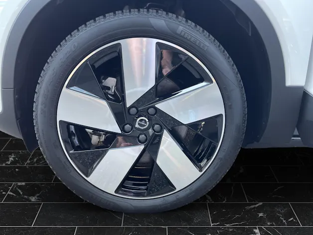 Volvo XC40 E80 Twin Plus AWD