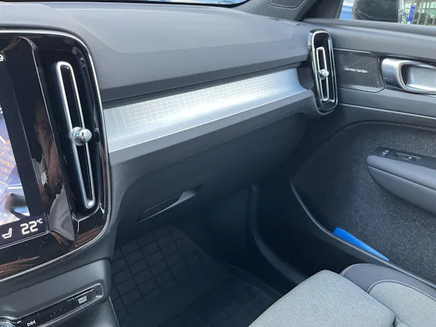 Volvo XC40 1.5 T4 PiH Plus Dark