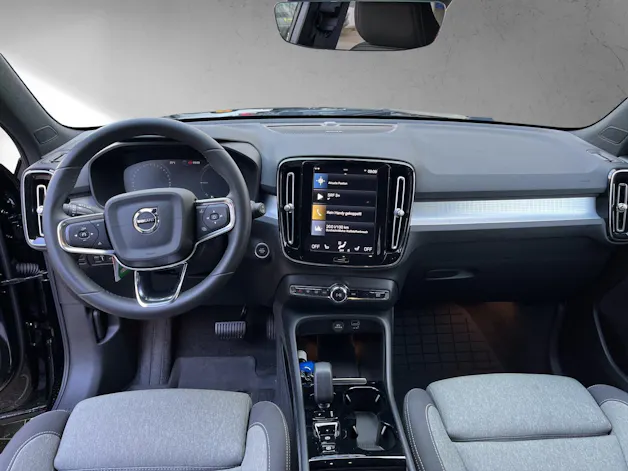 Volvo XC40 1.5 T4 PiH Plus Dark