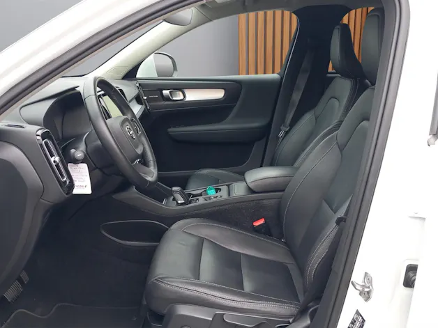 Volvo XC40 2.0 D4 Momentum AWD