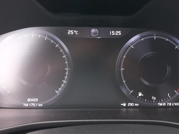 Volvo XC40 2.0 D4 Momentum AWD