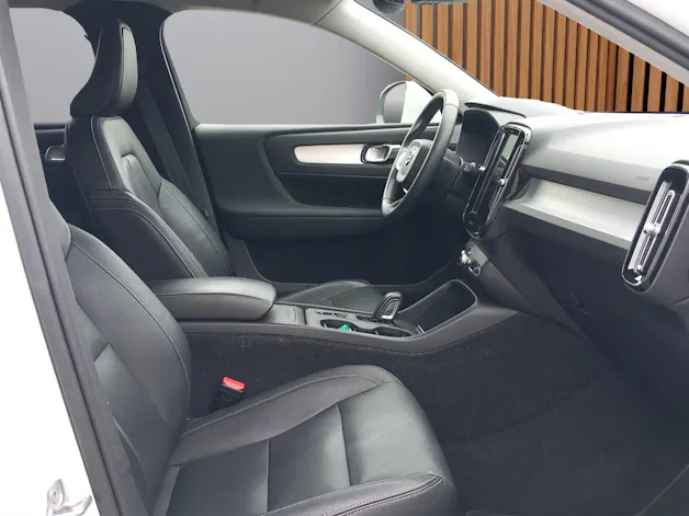Volvo XC40 2.0 D4 Momentum AWD