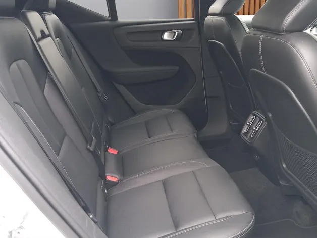 Volvo XC40 2.0 D4 Momentum AWD