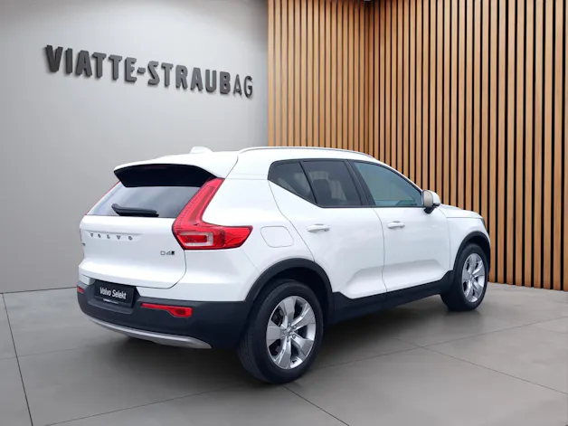 Volvo XC40 2.0 D4 Momentum AWD