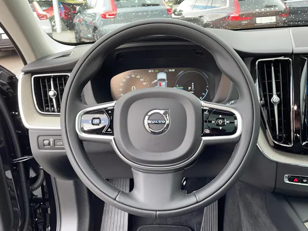 Volvo XC60 2.0 T6 TE R-Design eAWD