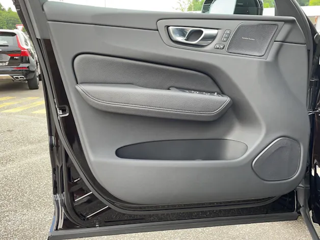 Volvo XC60 2.0 T6 TE R-Design eAWD