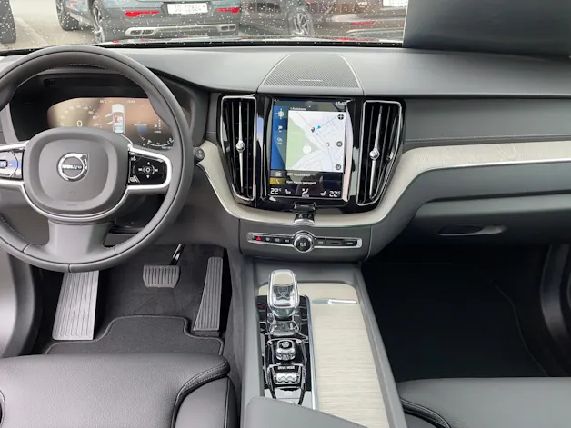 Volvo XC60 2.0 T6 TE R-Design eAWD
