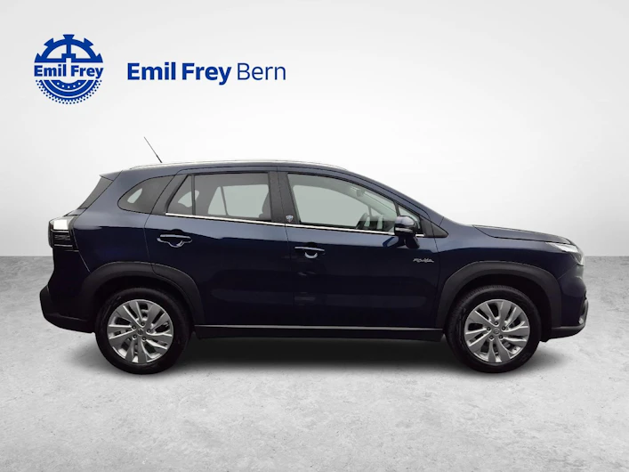Fahrzeugbild SUZUKI S-CROSS