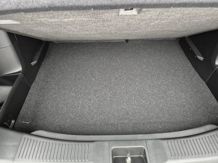 Fahrzeugbild SUZUKI S-CROSS