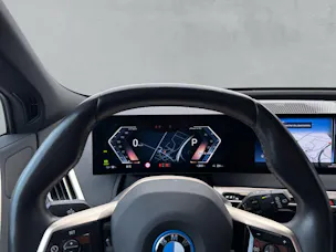 BMW iX xDrive40 M Sport Pro (CH) ** Action de Leasing à 0.9% **