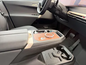 BMW iX xDrive40 M Sport Pro (CH) ** Action de Leasing à 0.9% **