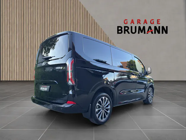 Ford Tourneo Custom Titanium X 320 L1 2.0 4x4