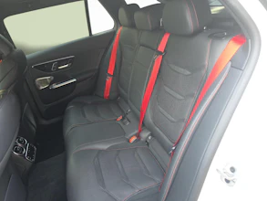 https://vehicle.imgix.net/4426422/011a718f-edd7-45cc-8376-8063a24ec06f.jpg