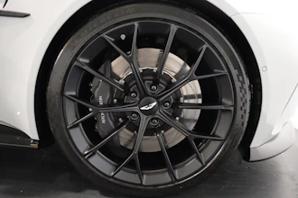 https://vehicle.imgix.net/4426439/93e60125-e18d-49c0-b73c-3ed8669a54b8.JPG