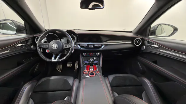 Alfa Romeo Stelvio 2.9 V6 Biturbo Q4 Quadrifoglio