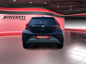 Toyota Aygo X 1.5 VVT-i HSD Trend