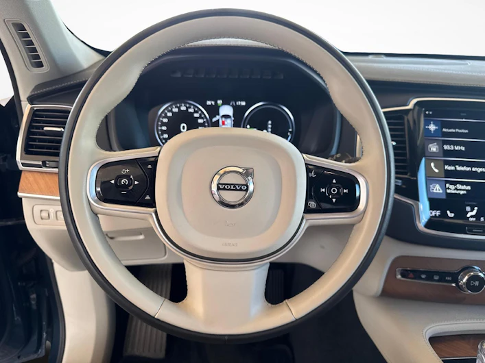 Fahrzeugbild VOLVO XC90
