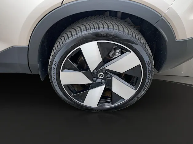 Volvo XC40 E80 Twin Plus AWD