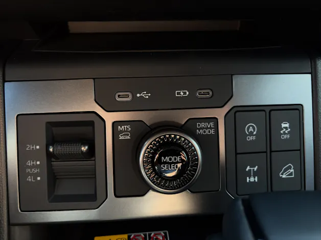 Toyota Hilux Double Cab.-Pick-up 2.8 D-4D MHEV 204 Advanced