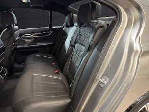 BMW 750i xDrive SAG  M Sport Executive Drive Pro