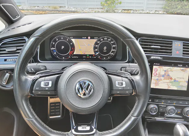 VW Golf VII 2.0 TSI R DSG 4motion