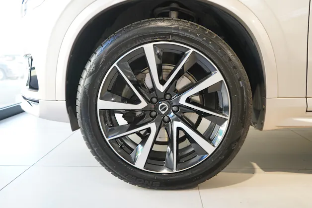 Volvo XC90 2.0 B5 MH Plus Dark 5P. AWD