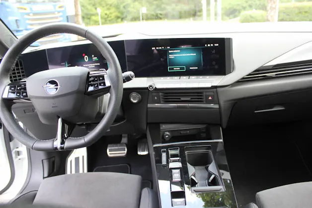 Opel Astra Sports Tourer 1.6 T PHEV 180 Ultimate