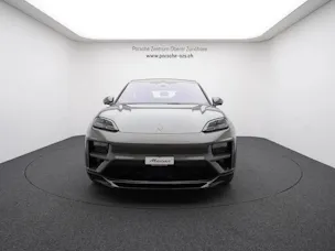 PORSCHE Macan Turbo