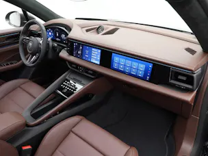 PORSCHE Macan Turbo