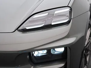 PORSCHE Macan Turbo