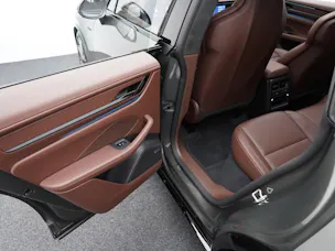 PORSCHE Macan Turbo