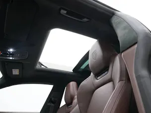 PORSCHE Macan Turbo