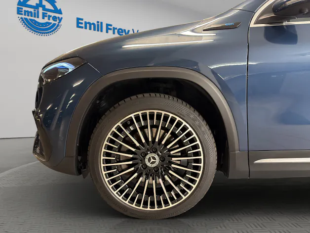 MERCEDES-BENZ EQA 300 AMG Line