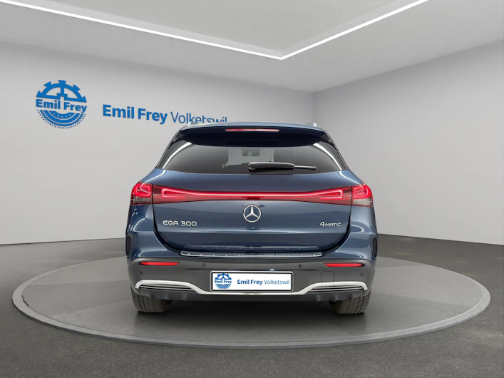 Fahrzeugbild MERCEDES-BENZ EQA 300