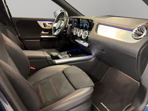 MERCEDES-BENZ EQA 300 AMG Line