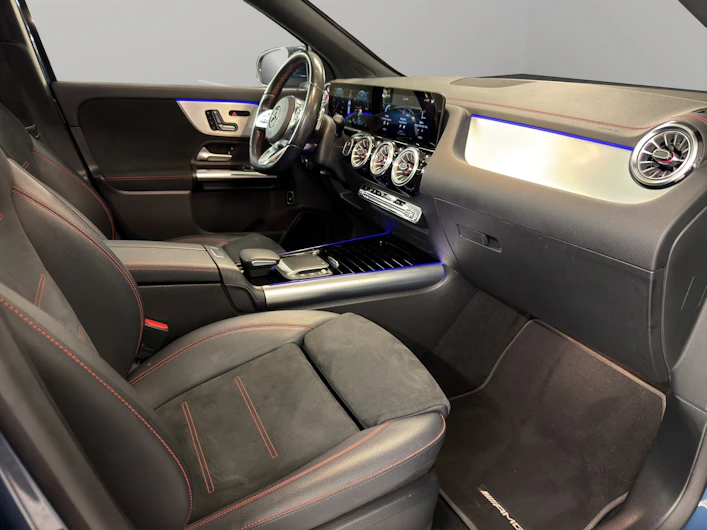 Fahrzeugbild MERCEDES-BENZ EQA 300