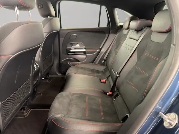 MERCEDES-BENZ EQA 300 AMG Line