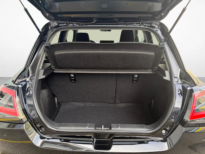 immagine del veicolo SUZUKI SWIFT
