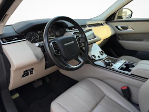 https://vehicle.imgix.net/4426735/5789dd7b-3f2f-4166-bd7c-a24b5bbd6e53.jpg
