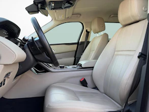 https://vehicle.imgix.net/4426735/9235b059-569e-43f0-9360-a01022293b24.jpg